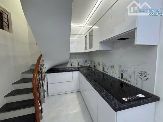 CẦN BÁN NHÀ HIẾM – ĐẸP LÔ GÓC – BAY NHANH Nhà ĐỘI CẤN – TRUNG TÂM BA ĐÌNH - 2