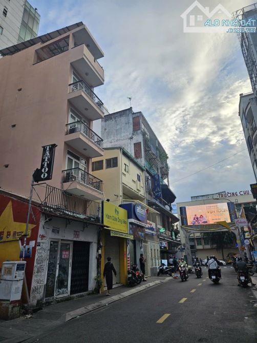 Siêu Hiếm - Mặt tiền BÙI VIỆN, P.PNL, Quận 1 - DT: 3,3m x 17m - 6 Tầng - Giá: 31.5 Tỷ - 2
