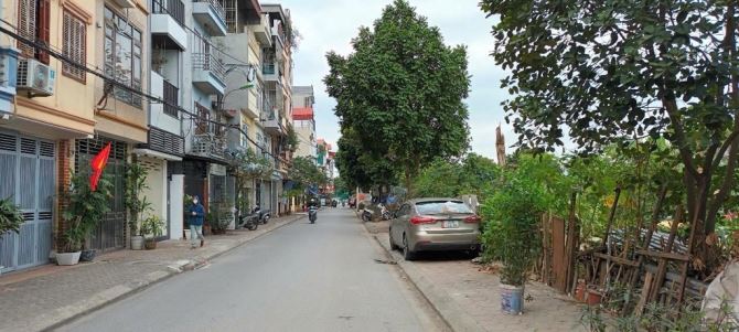 Bán nhà Phú Diễn 37m2 - 3 tầng - Mặt tiền 3,1m - Giá chào 9,2 tỷ - 2