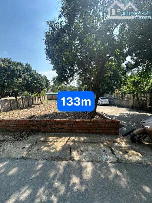 Chính chủ bán đất đầu tư mặt đường trục chính xã Đoài Phương - 2