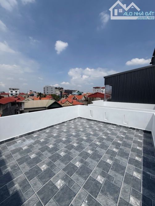 BÁN NHÀ 5 TẦNG - DT 33M - MT4 - GIÁ 6.9 TỶ - PHƯỜNG VIỆT HƯNG - 2