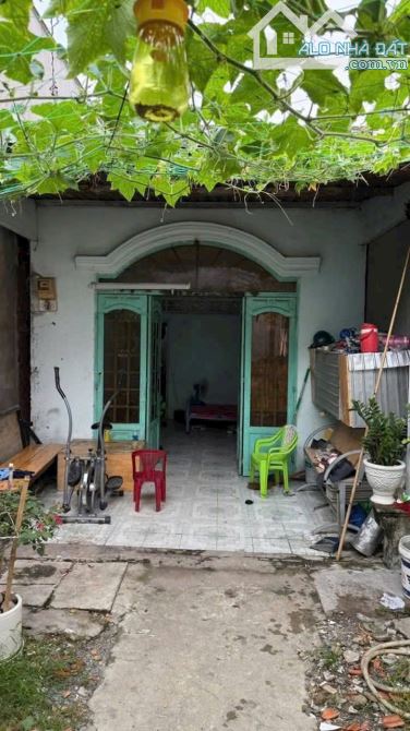 Bán đất tặng nhà ngay ngã 3 Ông Xã, Dĩ An, DT 95m2 (4/4,5 x 22) giá 2,2 tỷ - 2