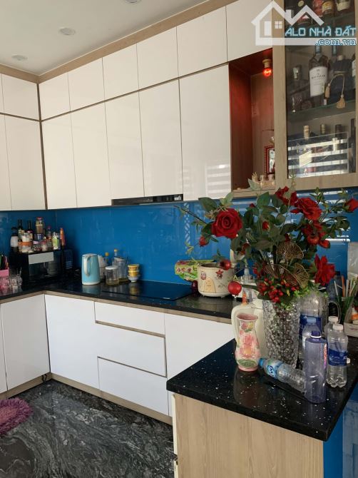 BÁN NHÀ MẶT TIỀN NỘI BỘ CAO LỖ, P.CHÁNH HƯNG. NHÀ CĂN GÓC THOÁNG MÁT. 4M X 13.79M - 9.8 TỶ - 2