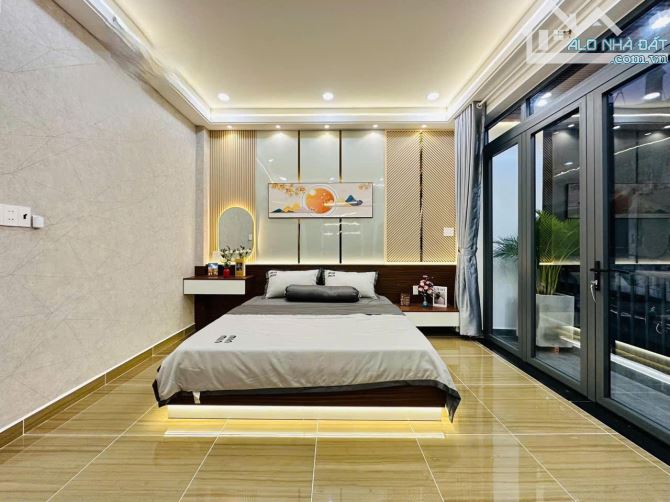 Bán gấp! Nhà 68m2 Nguyễn Đình Chiểu, P5, Q3. Xây 1 trệt 2 lầu. Giá 3 tỷ 800, sổ hồng riêng - 2