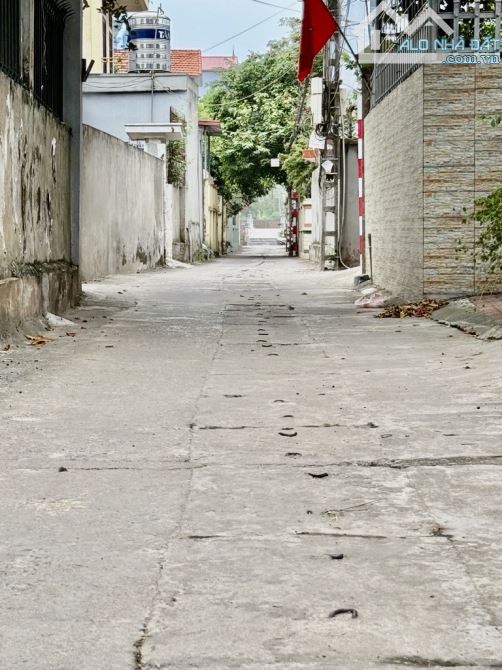 Bán 40m2 đất Hoàng Long - Đặng Xá, đường ô tô thông - 2