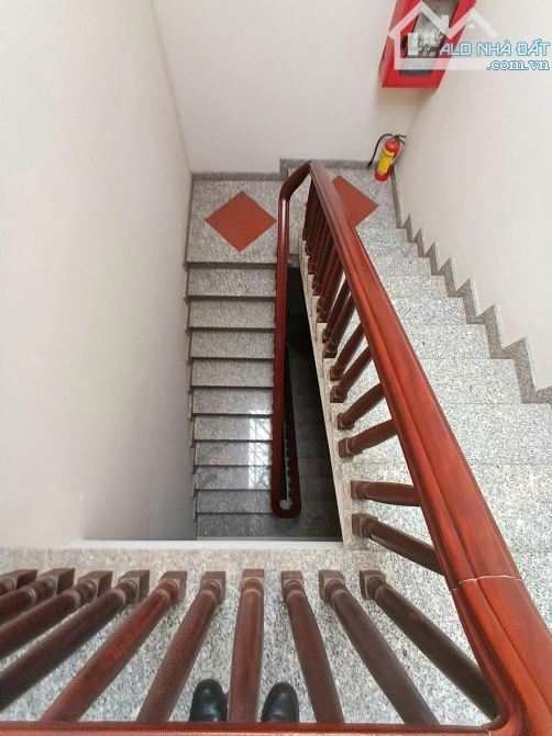 BÁN KHÁCH SẠN LÊ VĂN KHƯƠNG Q12 - 6 TẦNG 125M2 ( 5M X 25M) - 14.4 TỶ - 2