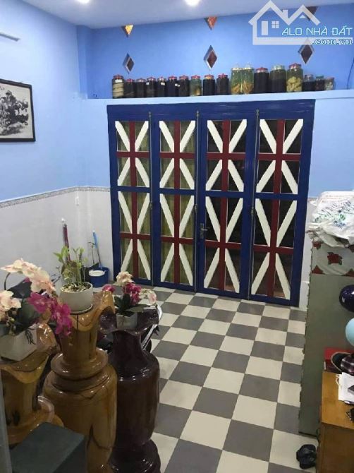 NHÀ ĐẸP BÀ HOM Q6 - 73M2 NỞ HẬU - 2 TẦNG - HẺM XE HƠI - SHR ĐỦ - GIÁ CHỈ NHỈN 5 TỶ - 2