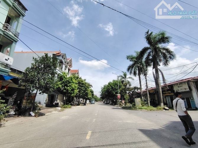 SIÊU PHẨM - LÔ GÓC - CỰC HIẾM - VỈA HÈ MÊNH MÔNG - MẶT PHỐ - KHU CHỢ TRUNG TÂM PHƯỜNG HỒ - - 2