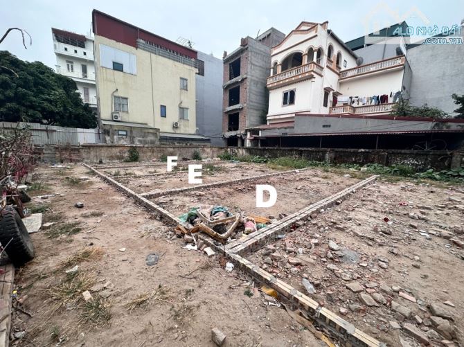 BÁN ĐẤT PHỐ VIỆT HƯNG NGÕ OTO CHỈ HƠN 4 TỶ - 2