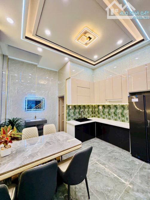 NHÀ ĐẸP THÀNH ĐÔ – TX38, Q.12 – 52M² (4x13) – TRỆT 3 LẦU, 5PN 6WC, FULL NỘI THẤT – 5.9 TỶ - 2
