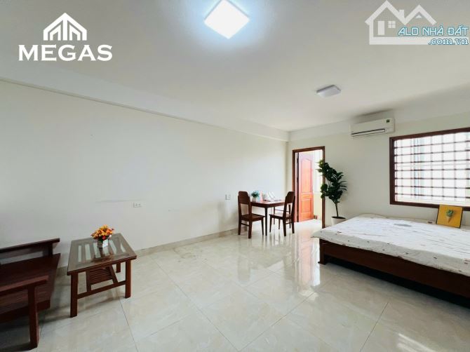 Cho thuê phòng studio17/77/381 Nguyễn Khang, 35m2, giá 6tr - 2