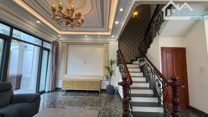 Nhà Biệt Thự 1 Trệt 2 Lầu 7x11m hẻm đường Lê Thị Chợ Giá 28 Triệu - 2