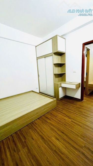 Duy nhất, còn lại 1 căn 39m Đại Thanh , tầng trung, nhà thoáng, nhỉnh 1.8 tỷ - 2