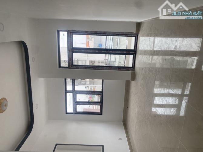 LÊ VĂN LƯƠNG, DT 86M2, NHÀ ĐẸP 3 TẦNG, ÔTÔ NGỦ TRONG NHÀ, GẦN LOTTE, CHỈ 10,8TỶ - 2