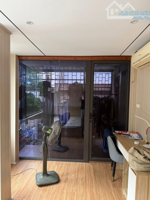 Nhà Đẹp - Diện tích khủng - Tập thể Kim Liên - Lương Đình Của - Dt :150m2/4PN*nhỉnh 6 tỷ - 2