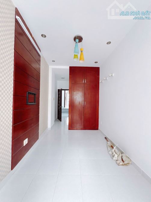 🏡💥 QUẬN 4, BÁN NHÀ 4 TẦNG ĐOÀN VĂN BƠ, HẺM 4M , 4PHÒNG NGỦ – GIÁ 5.85 TỶ💥🏡 - 2