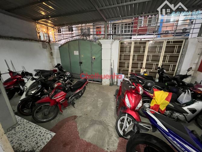 Nhà HXH 1/ Thành Thái, P.14, Quận 10 | 7 x 18 | Trệt 2 Lầu ST | 13PN 11WC | Giá 55tr - 2