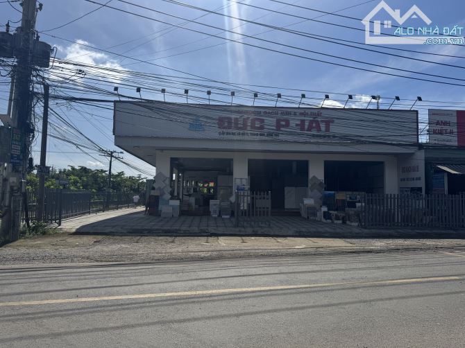 Mặt tiền kinh doanh Showroom nội thất - 2