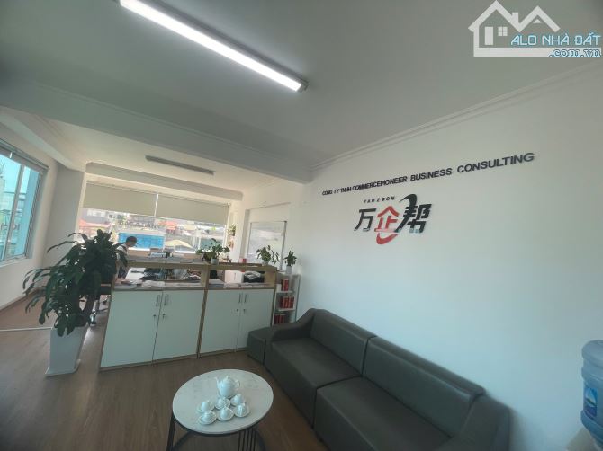 CHO THUÊ VĂN PHÒNG ĐẸP - CĂN GÓC 2 MẶT KÍNH TẠI 151 TRUNG KÍNH, YÊN HOÀ, CẦU GIẤY, HÀ NỘI - 2