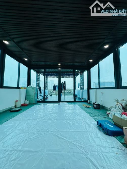 Bán tòa văn phòng phố Trần Thái Tông – 65m – MT 5,5m – 8 tầng thang máy – Giá 36.5 tỷ - 2