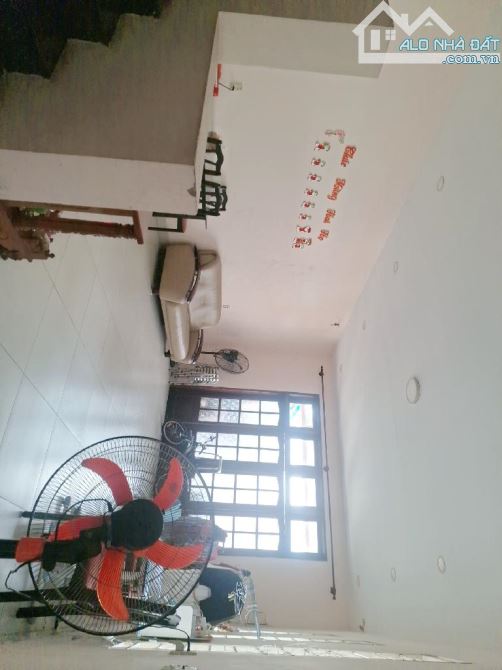 1 Lý Phục Man,Q7. DT:268.1m2, 3Tầng, Ngang 10x 27m, Giá 22 tỷ TL - 2