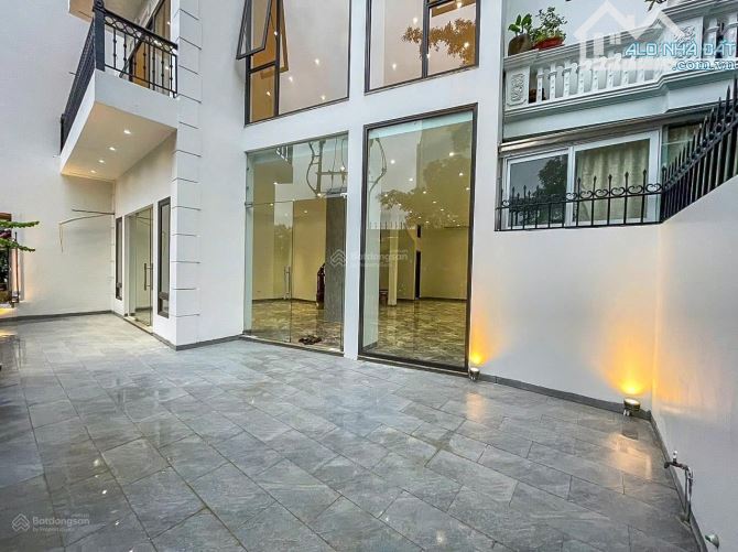 Cho thuê nhà NGÕ 8 TỪ HOA – TÂY HỒ, 130m², 5 tầng, mặt tiền 10m, giá 96 triệu/tháng - 2