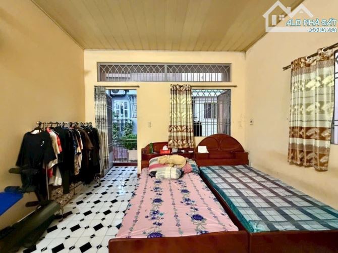 CĂN GÓC -  2 MẶT HẺM TRẦN ĐÌNH XU 2 TẦNG - NGANG HƠN 4M NỞ HẬU - Chỉ 10.x Tỷ - 2