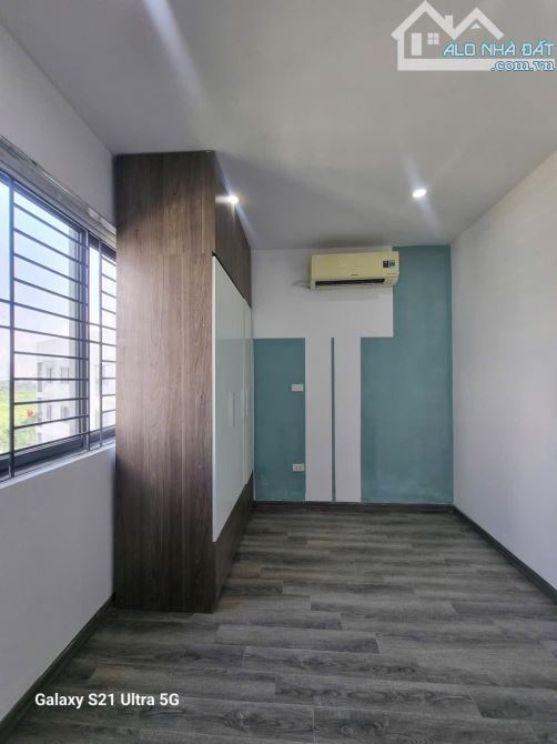 Bán căn 2PN, 57 m² tại Hưng Thịnh, tầng trung, ban công Đông Nam,giá hơn 2 tỷ - 2