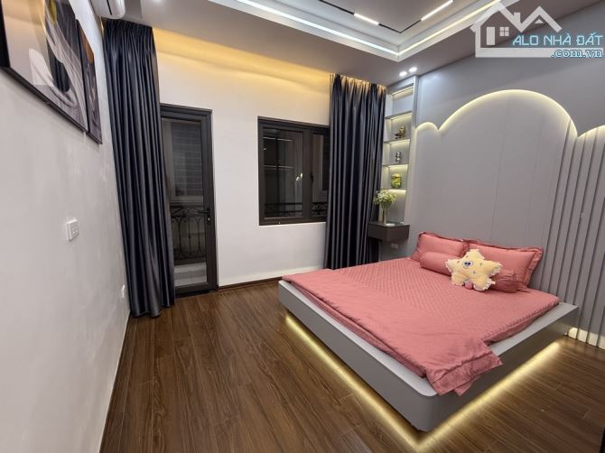 Bán nhà trung tâm Hai Bà Trưng, Full nội thất, ngõ nông thẳng, cách oto 30M 6.2 tỷ - 2