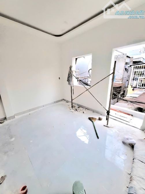 HÓT QUÁ HÓT - NHÀ 30M2 - BÌNH TÂN MÀ GIÁ CÓ 2.85 TỶ CÒN BỚT LỘC - 2