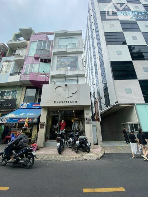 38 tỷ! Bán mặt tiền đường Nguyễn Văn Tráng, phường Bến Thành, Quận 1 - NH: 6x16m - 4 Tầng - 2