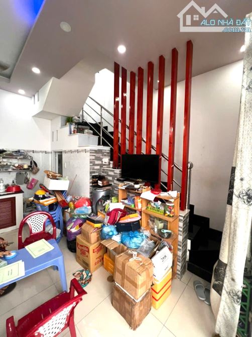 NHÀ ĐẸP 3 TẦNG NGAY CHỢ BÀ QUẸO TRƯỜNG CHINH TÂN BÌNH - 22M2 NGANG 4.6M- SHR. CHỈ HƠN 3 TỶ - 2