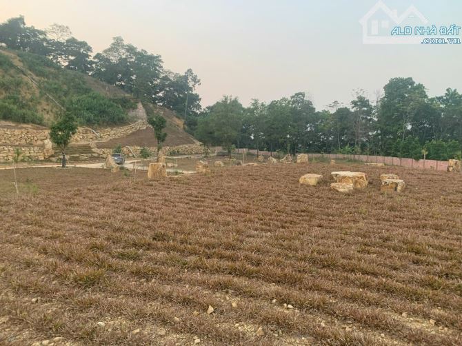 BÁN KHUÔN VIÊN NGHỈ DƯỠNG KHÔNG CÒN MẢNH THỨ HAI, VIEW NHÌN RA HỒ C5 VÀ KHU CNC HOÀ LẠC. - 2