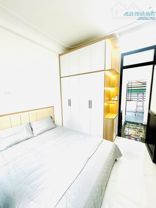 CHỈ 6.7 TỶ CÓ NGAY NHÀ ĐẸP KHƯƠNG TRUNG 30M2 FULL NỘI THẤT, GẦN HỒ GẦN Ô TÔ ĐỖ - 2