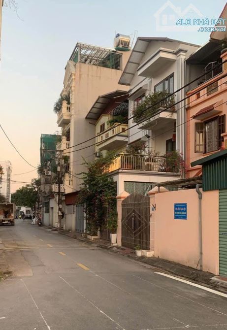 Bán Lô góc ô tô, mtien 12m, dtich 150m2 Vũ Đình Tụng Long Biên. Giá 17,9 tỷ. - 2