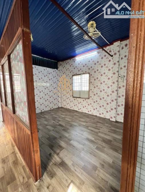 BÁN NHÀ HẺM NGUYỄN VĂN CỪ - GẦN VÒNG XOAY - DT:5,5x12m - 2