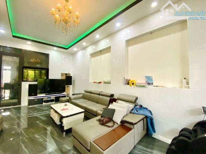MẶT TIỀN KHU TÊN LỬA BÌNH TÂN - 100M²(5 x 20) - 4 TẦNG - 6PN - SHR, HOÀN CÔNG - 2