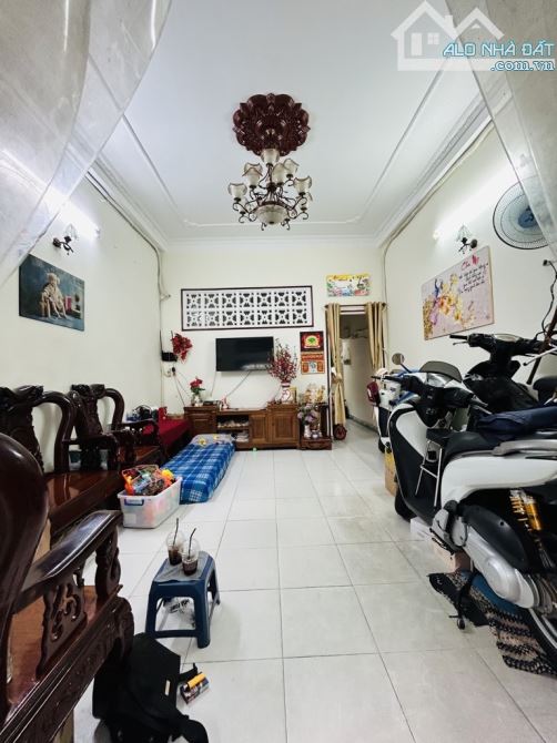 Bán nhà hẻm xe hơi huỳnh tấn phát Q7 DT: 4.2*15 giá 6toi5 - 2