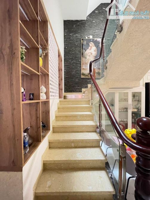 GẤP!XOAY VỐN BÁN NHANH NHÀ NGUYỄN TRỌNG LỘI, TÂN BÌNH. GIÁ 4TỶ690/72,6m2. SỔ HOÀN CÔNG - 2