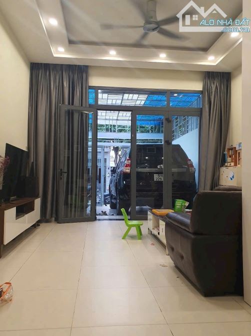 Bán nhà 3 tầng khu bên sông,hiệp bình Chánh,thủ Đức,85m2,đường 15m - 2