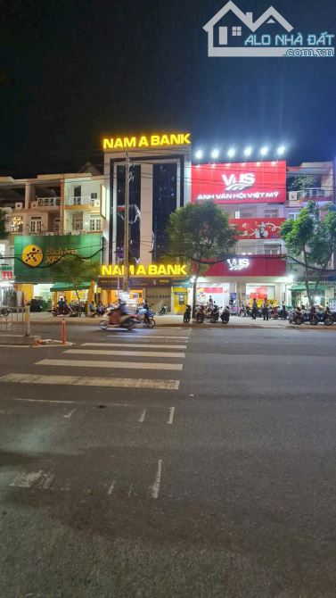Bán 3 căn liền kề mặt tiền đường Dương Quang Đông ngay khu tâm hành chính Q8 - 2