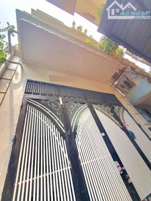 CCMN 9 PHÒNG NGUYỄN CHÁNH 40m MT 3.6m 5 TẦNG KHÉP KÍN FULL NỘI THẤT 11.5 TỶ - 2