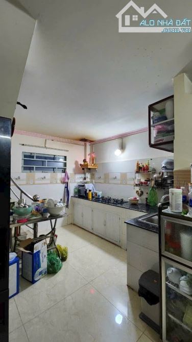 NHÀ PHỐ CĂN GÓC 2 TẦNG SÂN THƯỢNG -HẺM 88 NGUYỄN VĂN QUỲ- HẺM 3M DTCN GẦN 60M2- SHR,HCĐ - 2