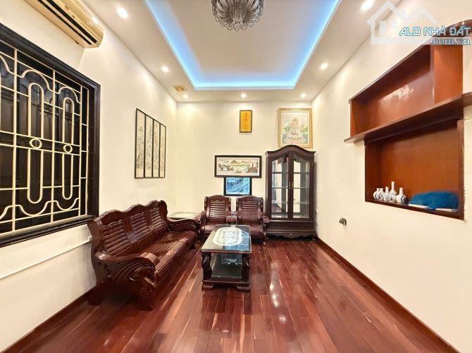 THÁI THỊNH - ĐỐNG ĐA - LÔ GÓC - Ô TÔ VÀO NHÀ -  4 TẦNG - 4 NGỦ - CHỈ HƠN 14 TỶ - 2