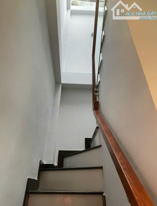 Nhỉn 3T, Nhà 2 lầu trung tâm Q3 , Tặng Full NT , Trần Quang Diệu - 2