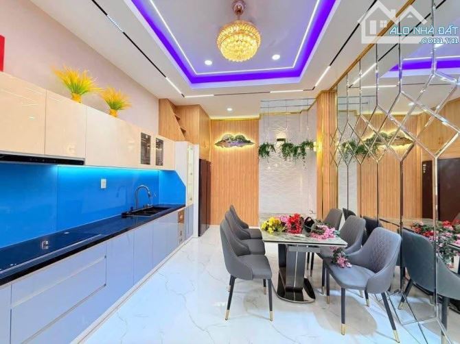 OTO ĐỖ CỬA, hoa hậu phố Đàm Quang Trung, Long Biên 33m2 x 5T Nhỉnh 6TỶ có thương lượng - 2