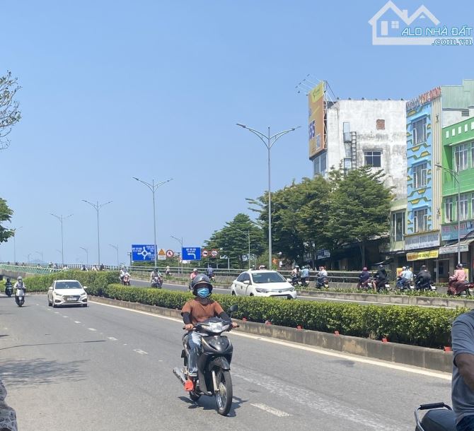 ĐẤT MẶT TIỀN TÔN ĐỨC THẮNG (TẶNG NHÀ CŨ) – SÁT BẾN XE TRUNG TÂM – GIÁ 4.x TỶ - LCU062 - 2