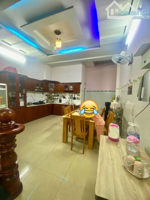 BÁN NHÀ DƯƠNG THỊ MƯỜI Q12 - 4 TẦNG 100M2 ( 5M X 20M) - HẺM 6M THÔNG - 5.97 TỶ - 2