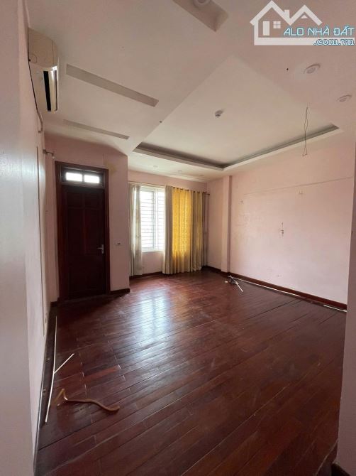 Cho thuê nhà ô tô, kd, vp Đông Quan, Cầu Giấy, 100m2, 3 tầng, tầng hầm, 23tr - 2