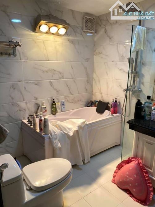 BÁN NHÀ MẶT PHỐ HỮU LÊ – TẢ THANH OAI – 60m² x 3 TẦNG – MẶT TIỀN 4,2M – ĐỐI DIỆN BỜ SÔNG – - 2